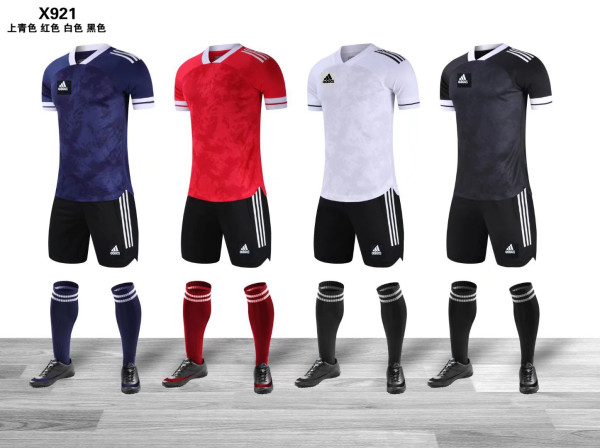 Adidas T  shirt  X921