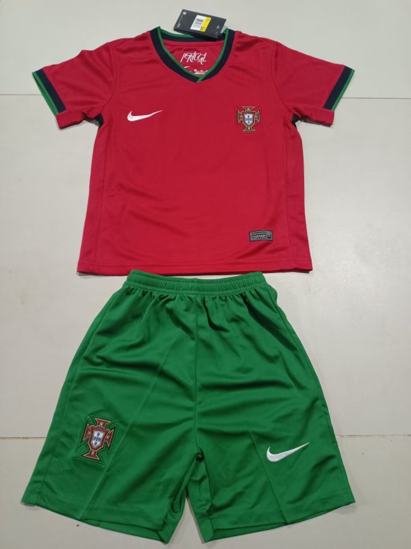 Portugal  Home  Kids  24-25