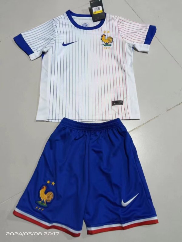 France  away   Kids  24-25