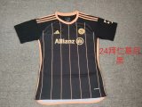 Bayern Munich Special Edition  wome 1:1 Quality Soccer Jersey   24-25