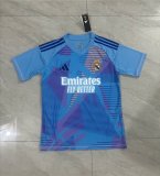 Real Madrid goalkeeper  Fans  1:1 Quality Soccer Jersey    24-25