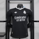 Real Madrid  goalkeeper  Player  1:1 Quality Soccer Jersey   24-25