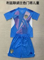 Leeds United goalkeeper kids 1:1 Quality Soccer Jersey  24-25