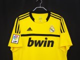 Retro Real Madrid goalkeeper 1:1 Quality Soccer Jersey   2011-2012