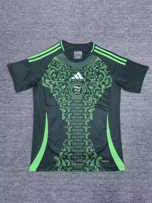 Algeria away Fans  1:1  24-25