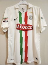 Retro Juventus Away  1:1 Quality Soccer Jersey    2010-2011