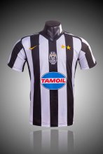 Retro Juventus home 1:1 Quality Soccer Jersey  2005-2006