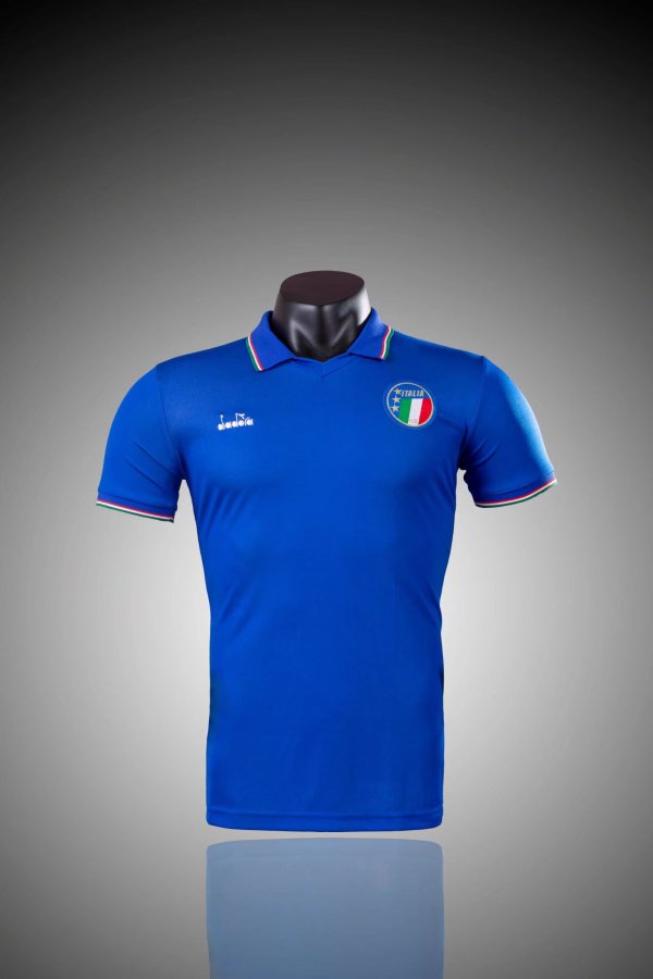 Retro  Italy Home 1:1 Quality Soccer Jersey  1990