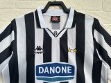 Retro Juventus Home  1:1 Quality Soccer Jersey    1994 -1995