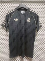 Real Madrid  Retro commemoration Fans  1:1 Quality Soccer Jersey    24-25
