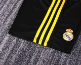 Retro Real Madrid  goalkeeper kids 1:1 Quality Soccer Jersey  2011-2012