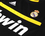 Retro Real Madrid  goalkeeper kids 1:1 Quality Soccer Jersey  2011-2012