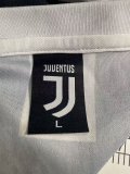 Retro Juventus Home long   1:1 Quality Soccer Jersey    1984-1985