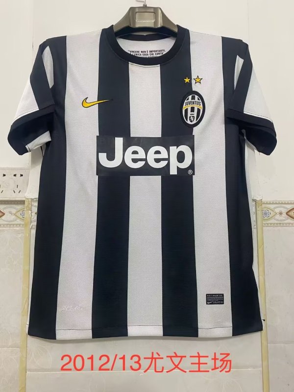 Retro Juventus home 1:1 Quality Soccer Jersey    2012-2013