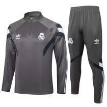 Real Madrid Training  Tracksuit   1:1 Quality Soccer Jersey   24 -25
