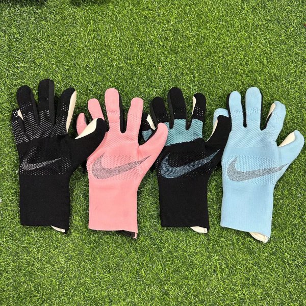 Nike glove