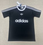 clover adidds   training  fans  black white  1:1 25-26