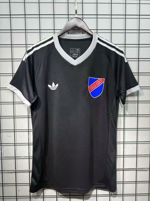 Colo-Colo 100 year Fans  25-26