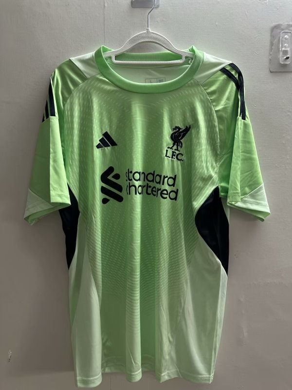Liverpool Goalkeeper Fans 1:1 Quality Soccer Jersey  25-26