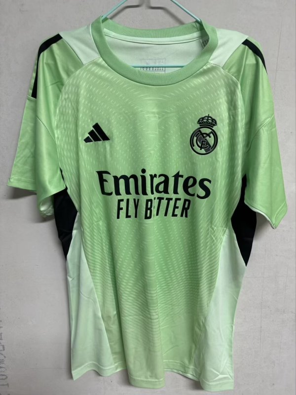 Real Madrid Goalkeeper Fans  1:1 Quality Soccer Jersey   25-26