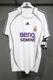 Retro Real Madrid Home  player  1:1 Quality Soccer Jersey    2006-2007