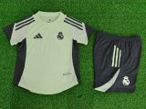 Real Madrid player  Kids 1:1 Quality Soccer Jersey  25-26