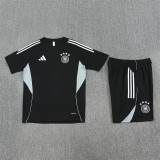 Germany Training  Fans kits  1:1 Quality Soccer Jersey 25-26 (Kids And Man )