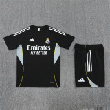 Real Madrid  Training  Fans kits  1:1 Quality Soccer Jersey 25-26 (Kids And Man )