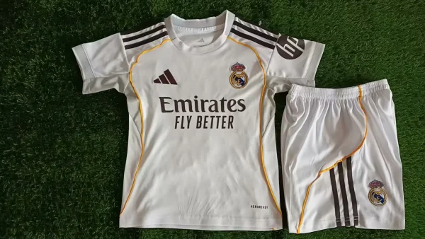 Real Madrid Home Fans kits suit 1:1 Quality Soccer Jersey    25-26