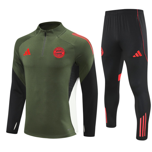 Bayern Munich Training  Tracksuit  green (Kids And Man )  1:1  25-26