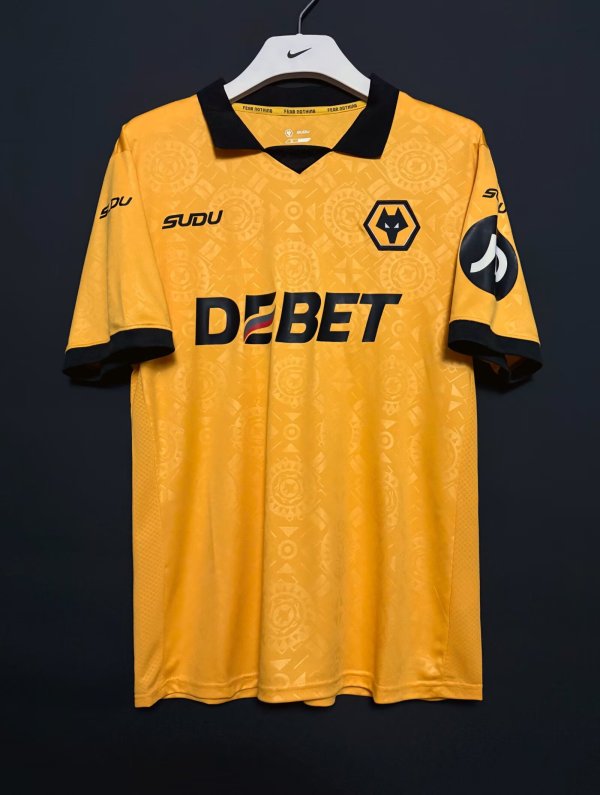 Wolves  Home Fans 1:1 Quality Soccer Jersey 25-26