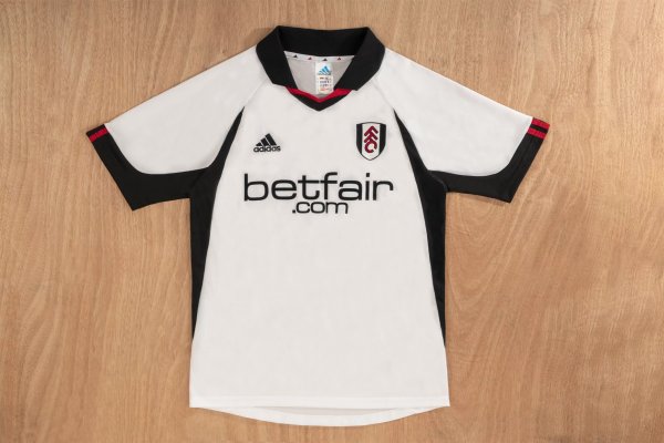 Retro Fulham Home Fans 1:1 Quality Soccer Jersey   2002-2003