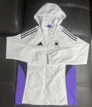 Bayern Munich  Windbreaker  White 1:1 Quality Soccer Jersey  25-26