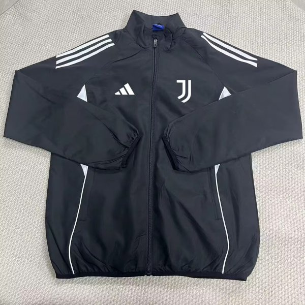 Juventus Windbreaker  Black 1:1 Quality Soccer Jersey  25-26