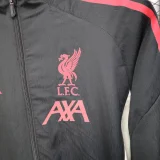 Liverpool Windbreaker  Black 1:1 Quality Soccer Jersey  25-26