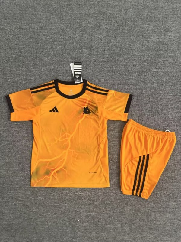 Wolverhampton Wanderers Home Fans 1:1 Quality Soccer Jersey  25-26