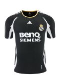 Retro Real Madrid Training Black  Fans 1:1 Quality Soccer Jersey 2006-2007