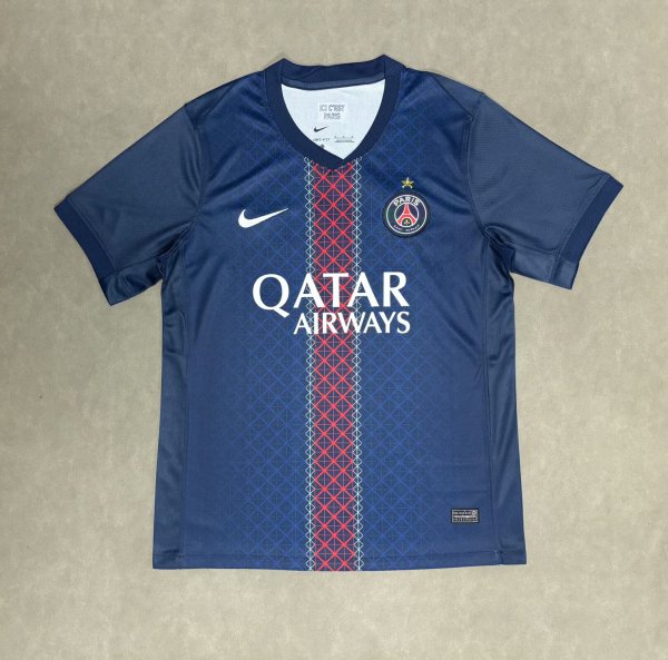 PSG Paris Home Fans 1:1 Quality Soccer Jersey   25-26 (2 star )