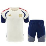 Bayern Munich  training Yellow Fans 1:1 Quality Soccer Jersey   26-27 (kids and man ) (16-2XL)
