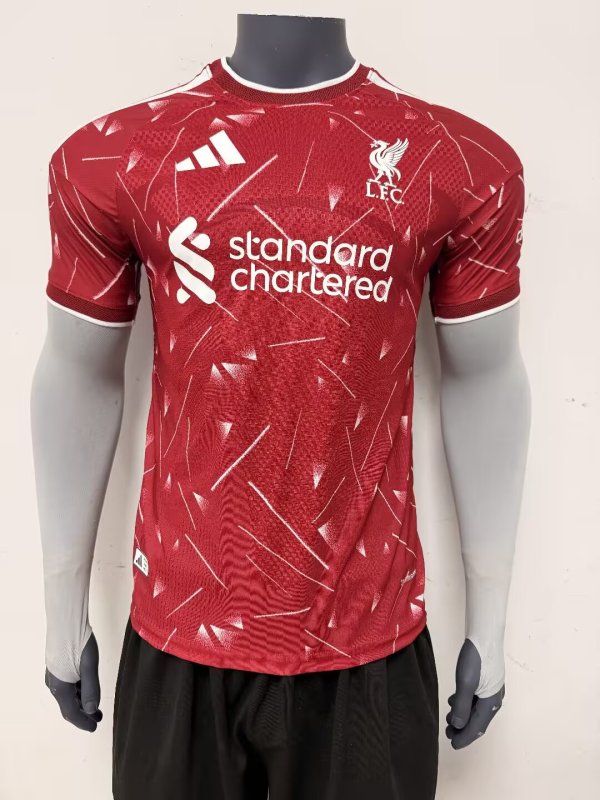 Liverpool Home  player  1:1 Quality Soccer Jersey 26-27