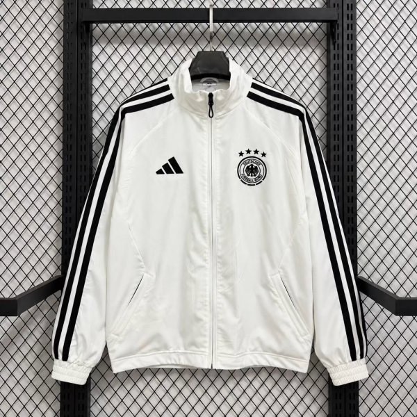 Retro Germany Windbreaker Wihte 1:1 Quality Soccer Jersey 26-27