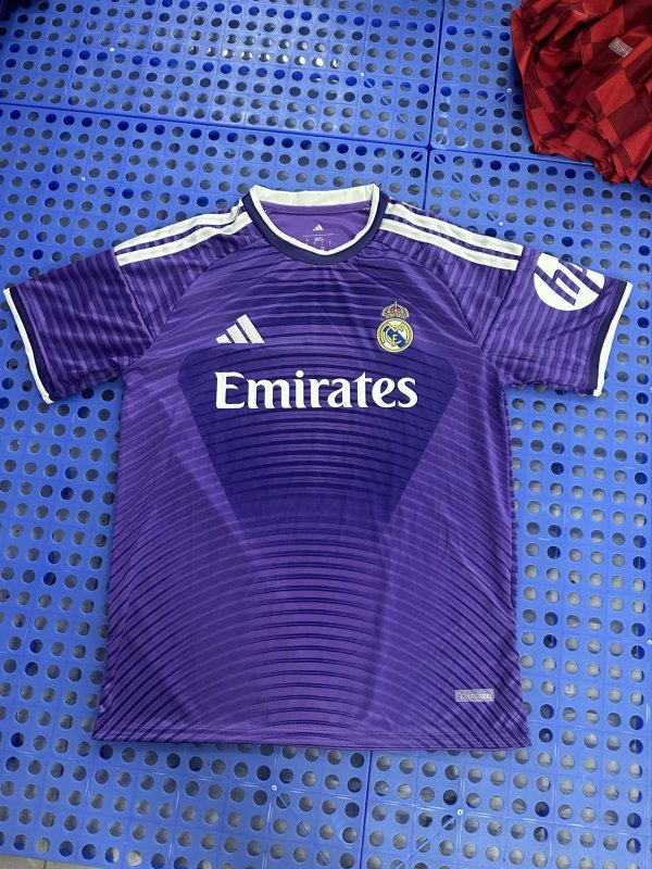 Real Madrid  Away Fans 1:1 Quality Soccer Jersey 27-28