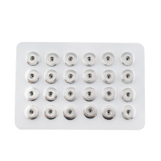 Display of 24 pieces PU leather white type for 18&20MM snaps chunks