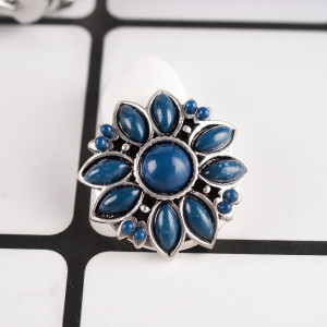 snaps  blue metal chunks with rhinestones
