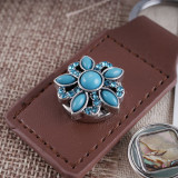 snaps metal chunks with rhinestones light blue