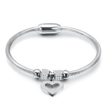 Simple peach heart stainless steel snake chain bracelet with diamond magnet clasp