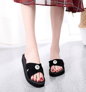 2 buttons Girls shoes, Girls slippers, women's flip-flops, women's sandals, 3 cm high thick soles for summer beach fit18&20MM  snaps jewelry