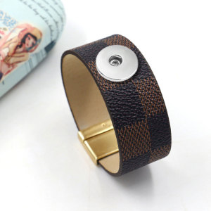 1 buttons leather  new type Bracelet Rhinestone fit 20mm snaps chunks
