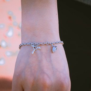 New stainless steel couple bracelet simple heart-shaped magnet lock key male and female bracelet pair