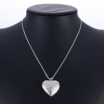 2.8*2.8CM Stainless steel  Phase box Round heart pendant without chain